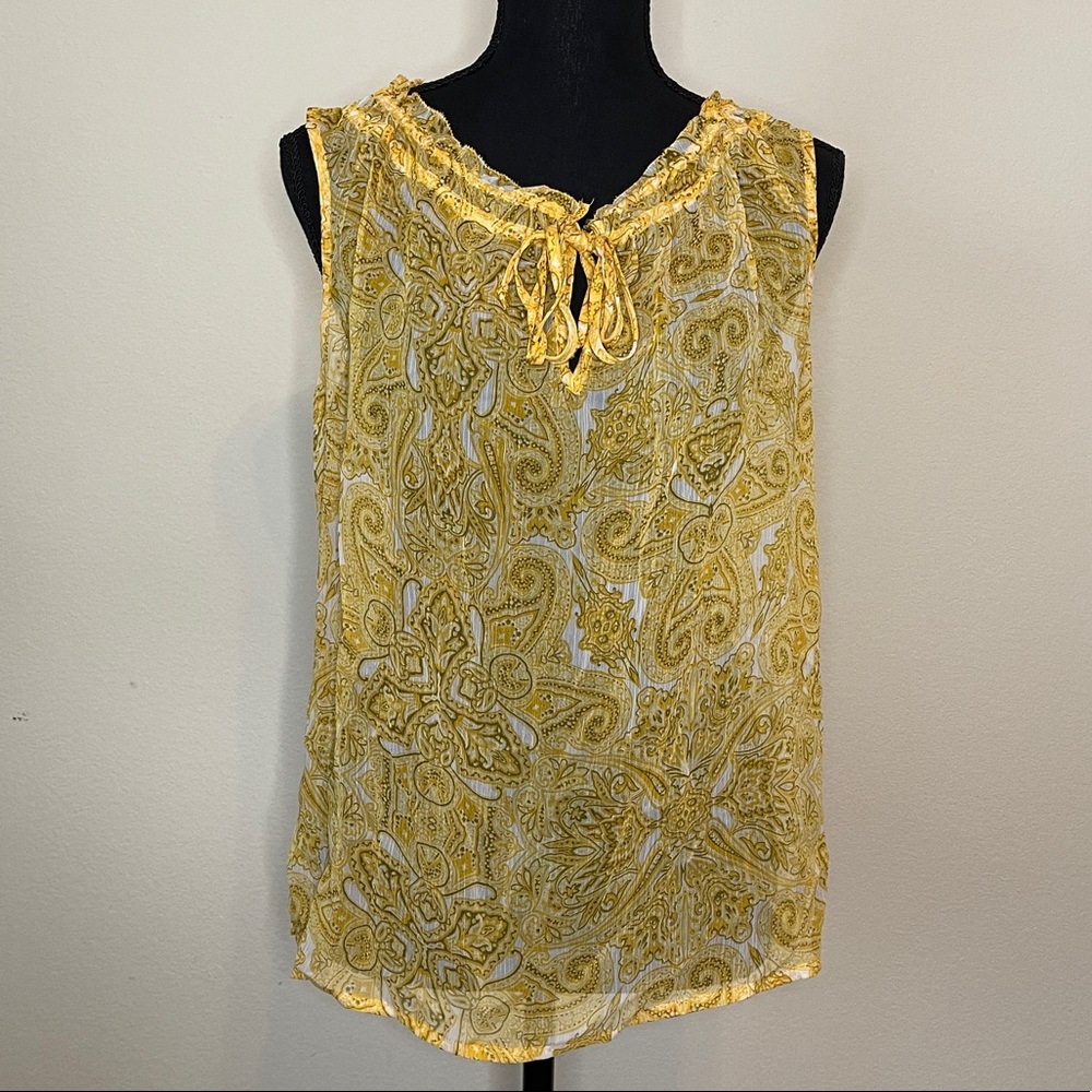 NEW YORK: Paisley Pattern Sleeveless Blouse